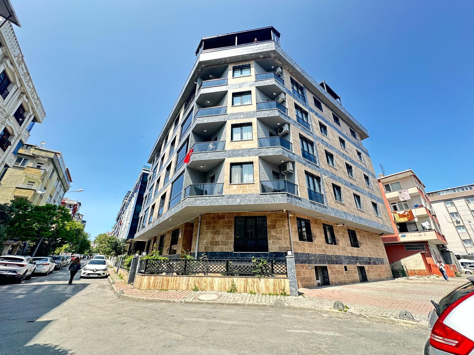 شقة دوبليكس للعائلات الكبيرة بالقرب من جميع الخدمات في مركز المدينة